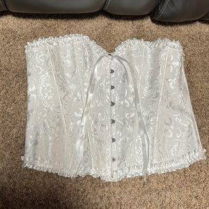 2Xl white corset